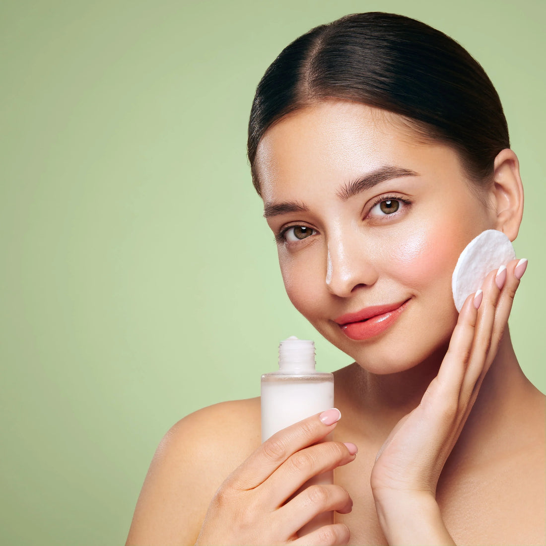 Types of Cleansers and How to Choose the Right One for Your Skin